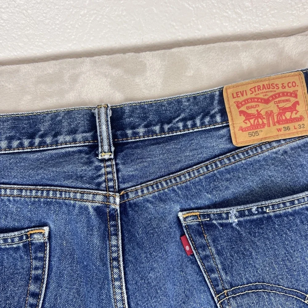 Levis levis 505